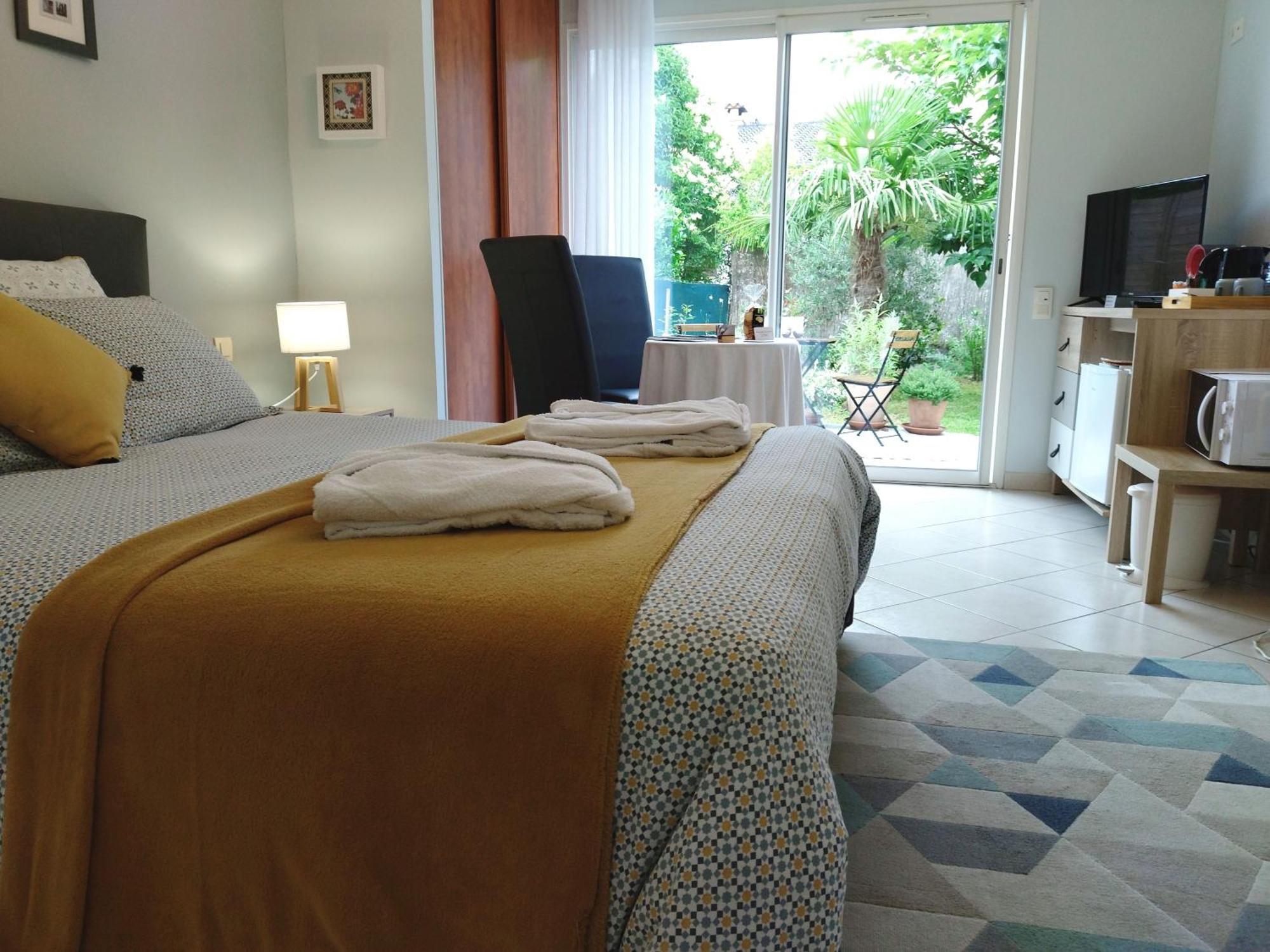 Bed and Breakfast Fleurs De Cosmos Albi Zewnętrze zdjęcie